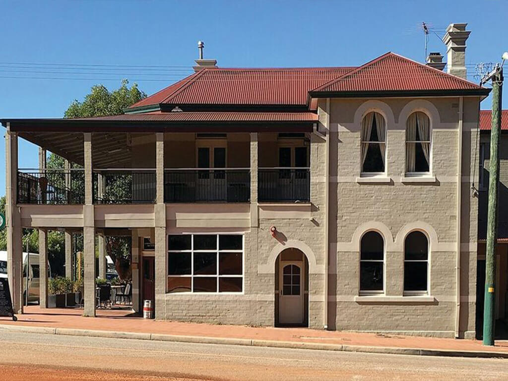 The Mundaring Hotel - Hello Perth